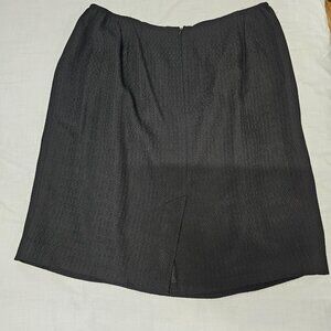 Emanuel Ungaro Lined Skirt Size 22/56 Black Zip Back Front Pleated Acetate